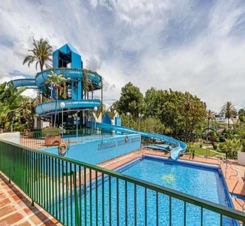 797 Holiday Rentals- Precioso Piso Con Vistas Al Jardin En Benalbeach Benalmadena Bagian luar foto