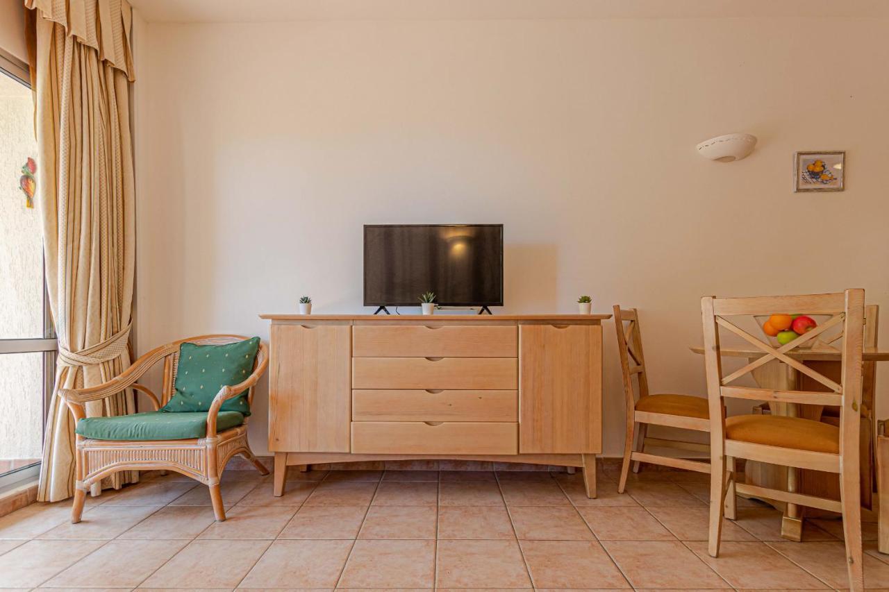 797 Holiday Rentals- Precioso Piso Con Vistas Al Jardin En Benalbeach Benalmadena Bagian luar foto