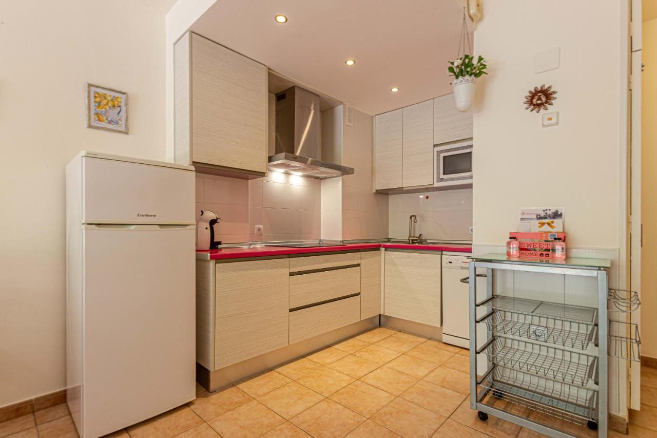 797 Holiday Rentals- Precioso Piso Con Vistas Al Jardin En Benalbeach Benalmadena Bagian luar foto